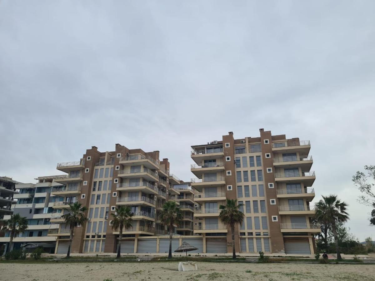 Old Beach Apartment Vlora Luaran gambar